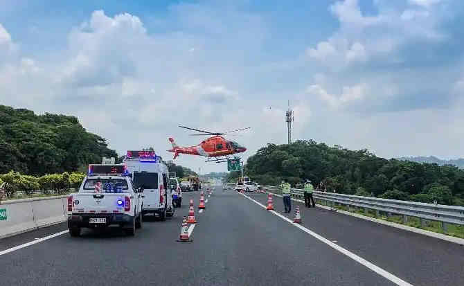 库车高速公路汽车救援案例